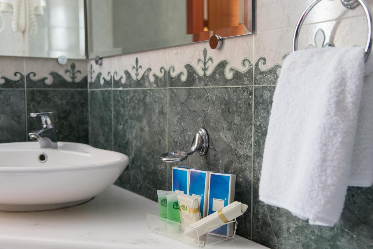 Alexios Hotel Ioannina Bagian luar foto